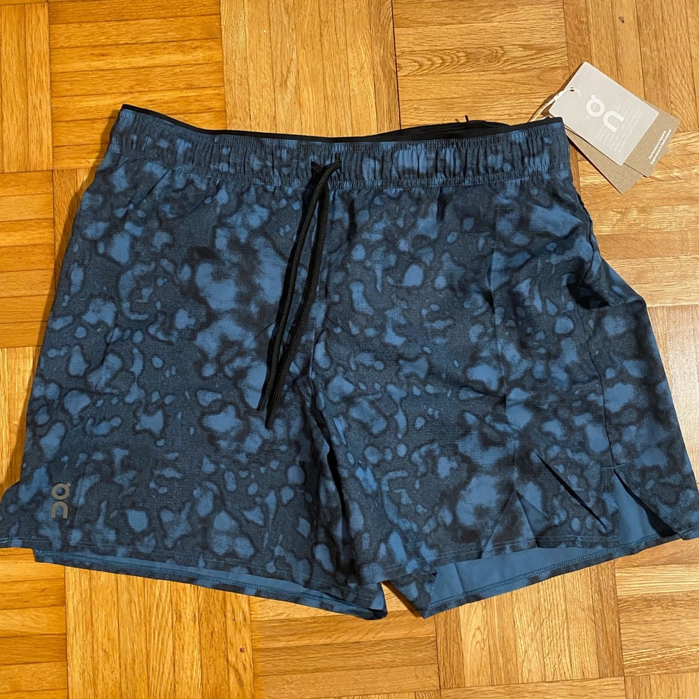 On Running Womens Trail Shorts Meidum NWT